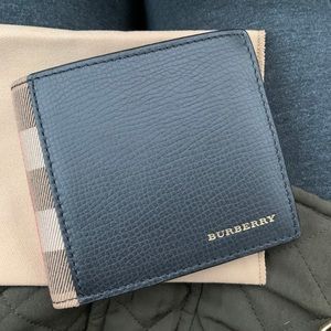 Men’s Burberry wallet